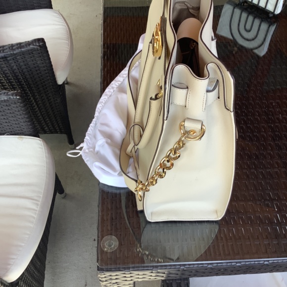 Michael Kors purse - Picture 5 of 6